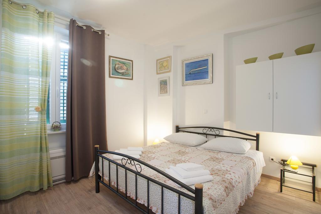 Rooms Split Pezelj Cameră foto