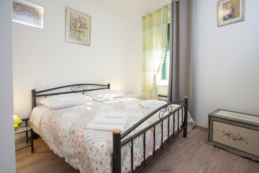 Rooms Split Pezelj Cameră foto